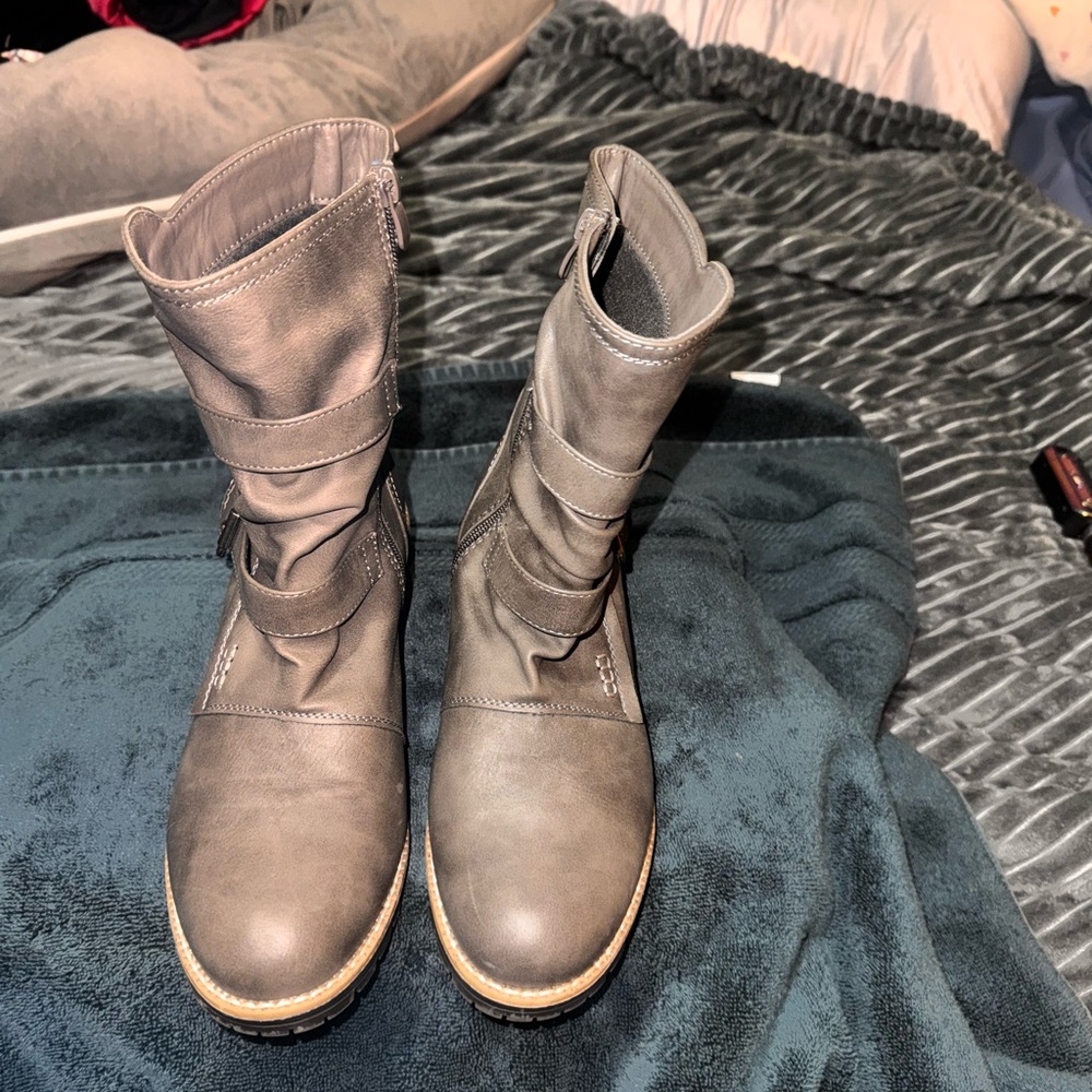 Chic Gray Mid-Calf Boots
